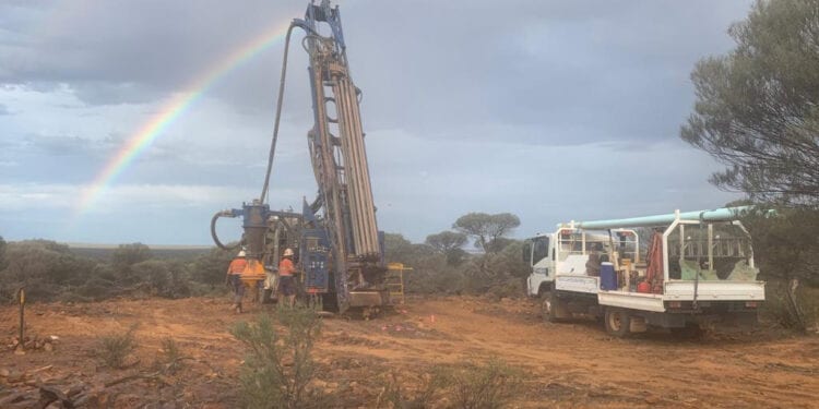 Middle Island Takes Sandstone Past 746,000oz