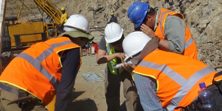 Altus Drills Broad High-Grade Gold Intercepts At Diba Project