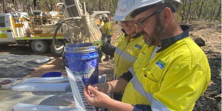 Navarre Identifies Shallow Gold Potential At St Arnaud