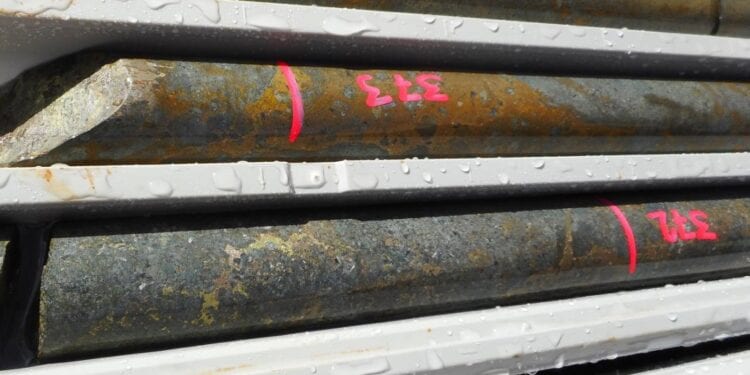 Estrella Drills Additional Phase 3 Sulphide Intersections At Carr Boyd