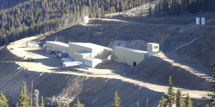 Tempus Hits Further Bonanza Grade Gold At Blue Vein Discovery In BC