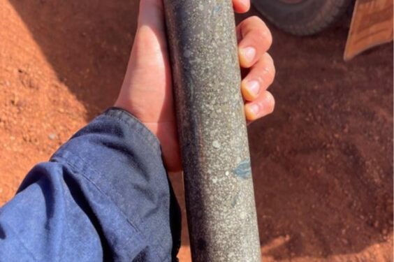 Cannon Strikes With High Grade Massive Sulphide Nickel Hit At Sabre