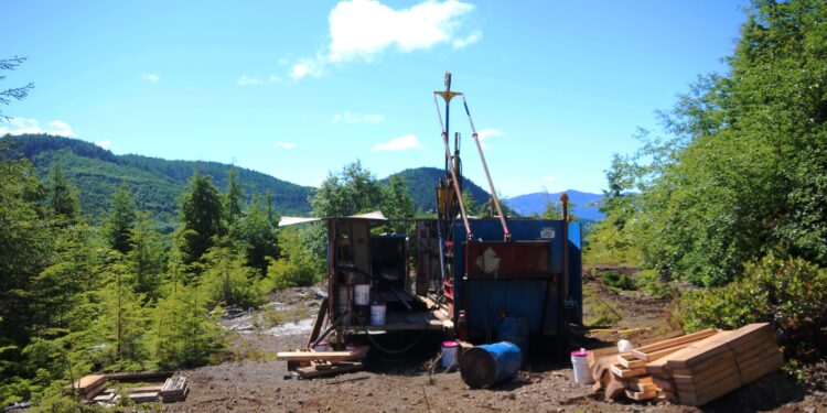 Northisle Copper and Gold Closes Non-Brokered Private Placement