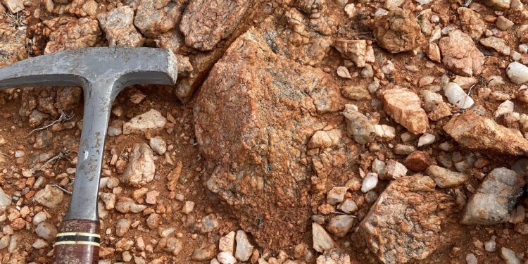 MetalsGrove Mobilises Rig For Maiden Upper Coondina Lithium Project Drilling Programme