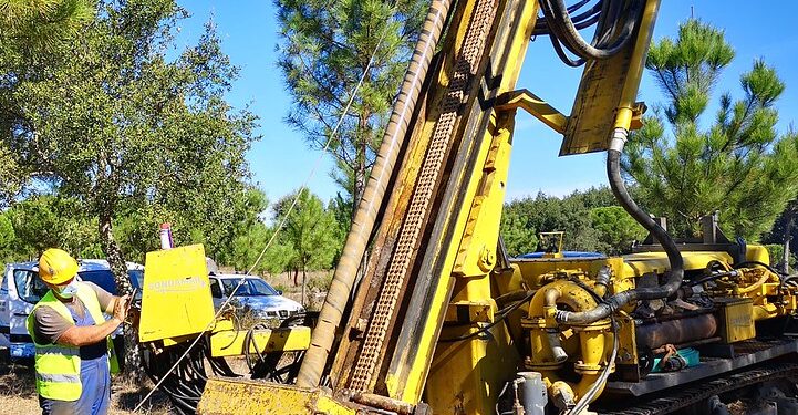 Ascendant Resources Spins the Drill Bit at Lagoa Salgada Geophysical Anomaly