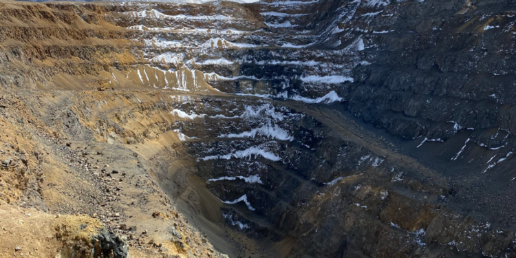 Lahontan Gold Begins Metallurigcal Testing at Sante Fe Mine