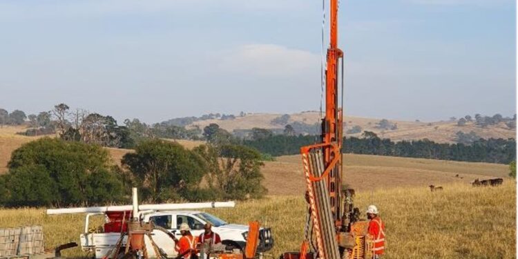 Cosmos Commences Drill Programme at Orange East Gold Project