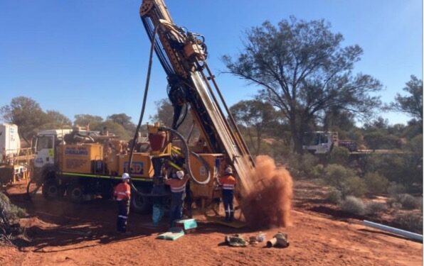Brightstar Commences Drilling at Menzies Gold Project