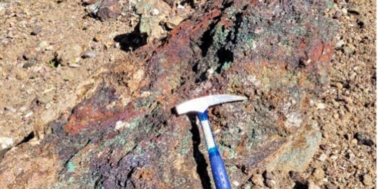 Larvotto Collects Multiple High-Grade Cu Rock Chip at Mt Isa Project