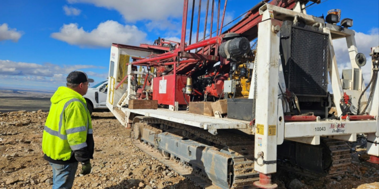 Chariot Corporation Mobilizes Drill Rig at Black Mountain Project