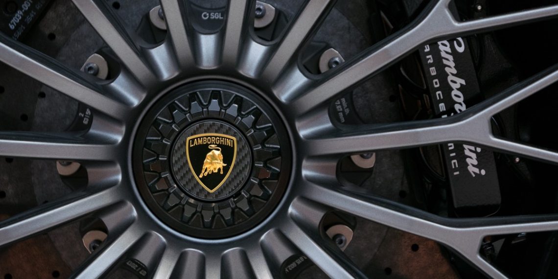 Lamborghini Races Towards Lithium-Ion Battery Technology
