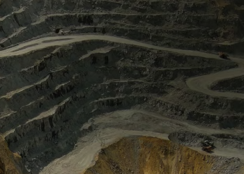 Mining in a Fragmented World: Capital, Risk and the Current Investment Landscape